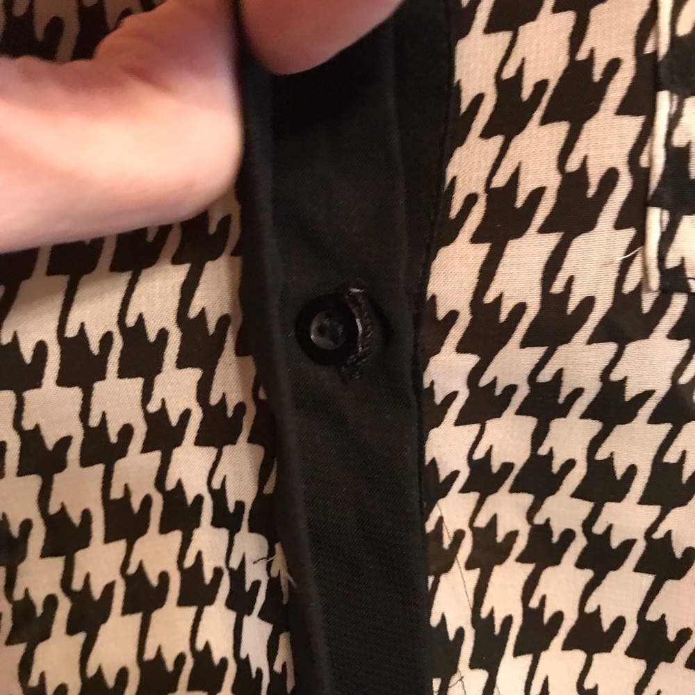 Black and White Houndstooth Blouse with Long Sleeves that Roll Up Button to 3/4 - Picture 3 of 8